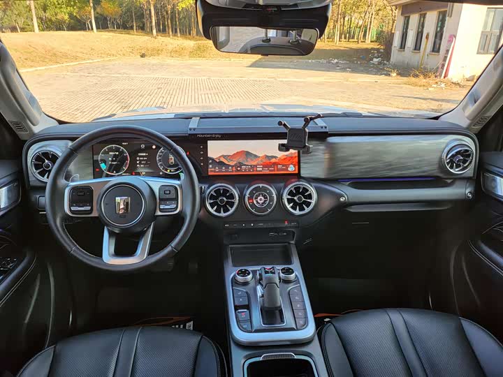 Фото 4 - Tank 300