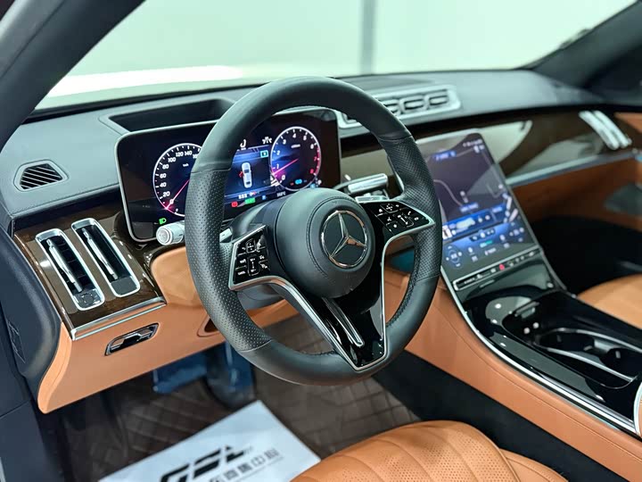 Фото 9 - Mercedes-Benz S-Class