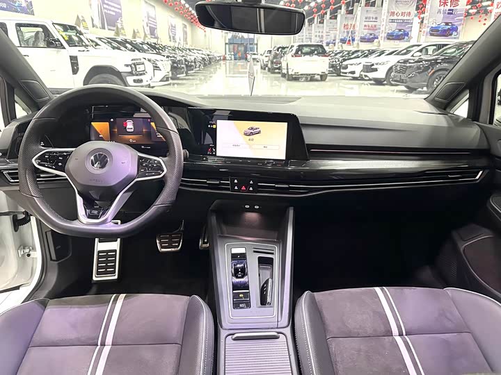 Фото 9 - Volkswagen Golf