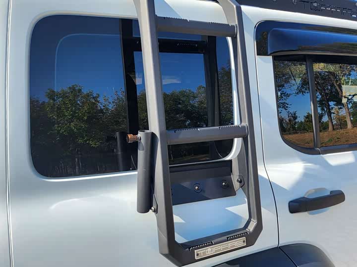 Фото 17 - Tank 300