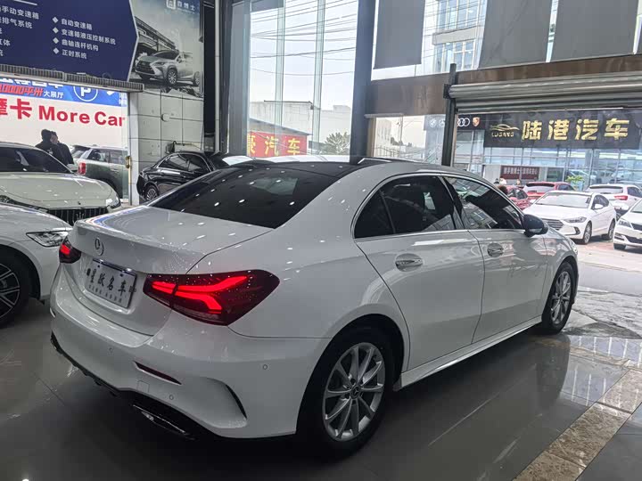 Фото 3 - Mercedes-Benz A-Class