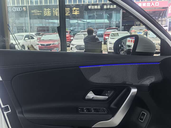 Фото 6 - Mercedes-Benz A-Class