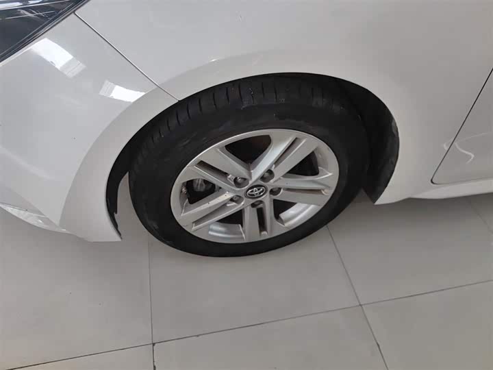 Фото 23 - Toyota Levin