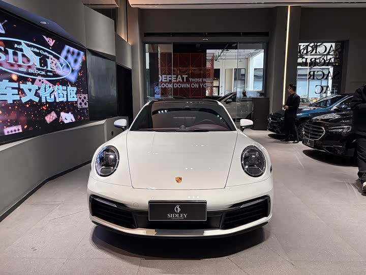 Фото 2 - Porsche 911