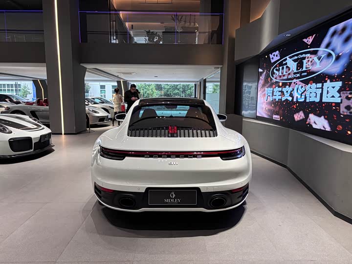 Фото 5 - Porsche 911