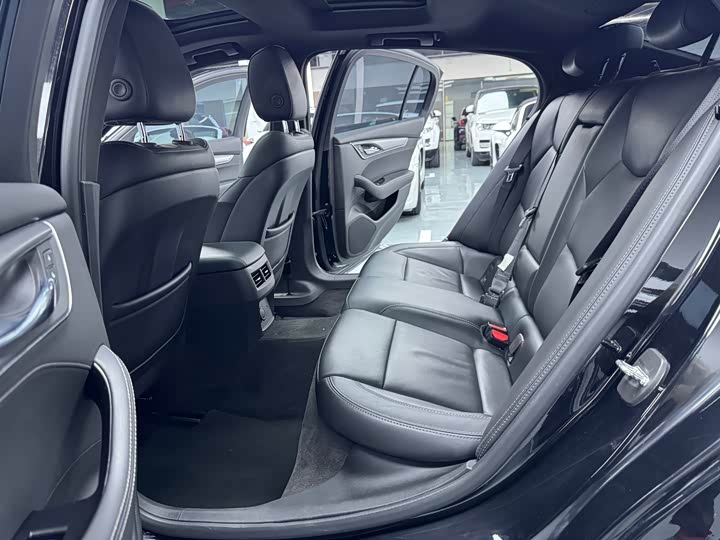 Фото 16 - Cadillac CT5