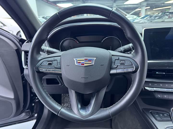 Фото 7 - Cadillac CT5