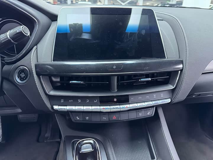 Фото 8 - Cadillac CT5