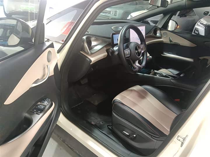 Фото 16 - BYD Dolphin