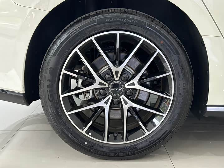 Фото 10 - BYD Seal 07 DM-i Hybrid