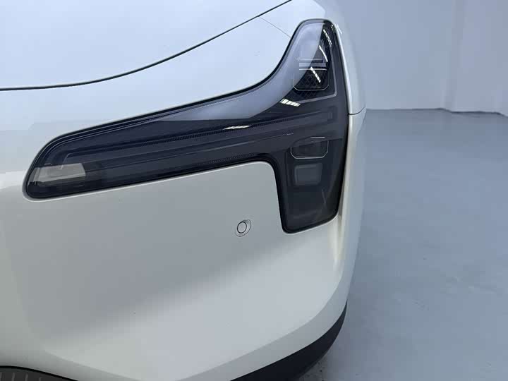 Фото 9 - XPeng Mona M03