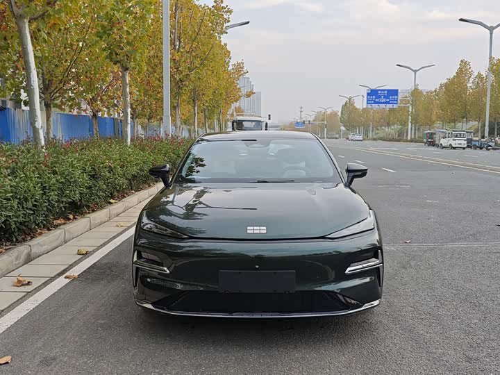 Фото 2 - Geely Galaxy Starshine 8 EM-i