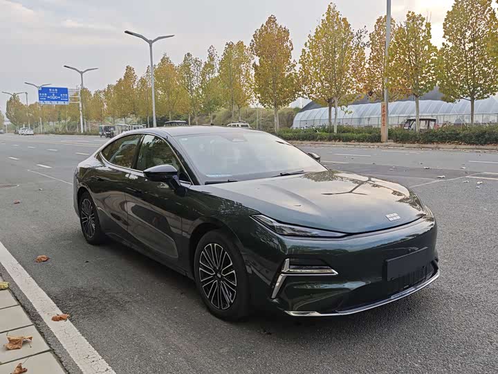 Фото 3 - Geely Galaxy Starshine 8 EM-i