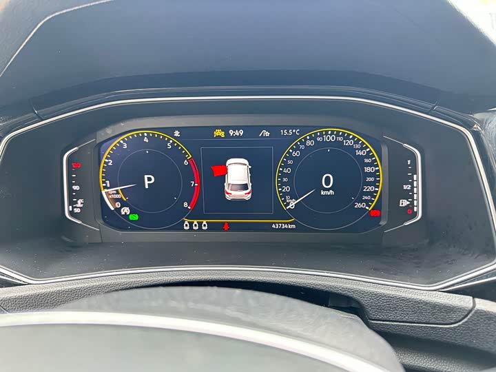 Фото 14 - Volkswagen T-Roc