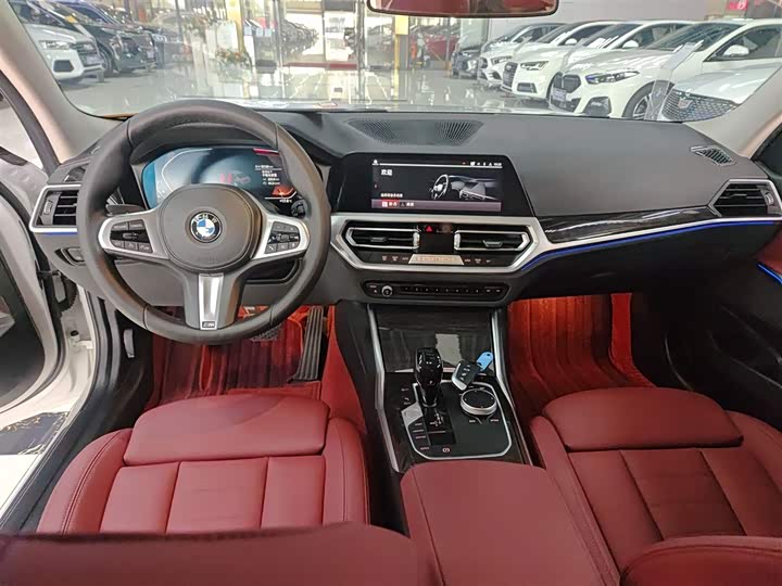 Фото 10 - BMW 3 Series