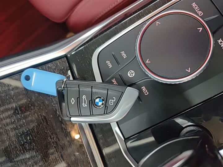 Фото 9 - BMW 3 Series