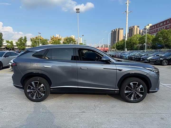 Фото 7 - Roewe RX5