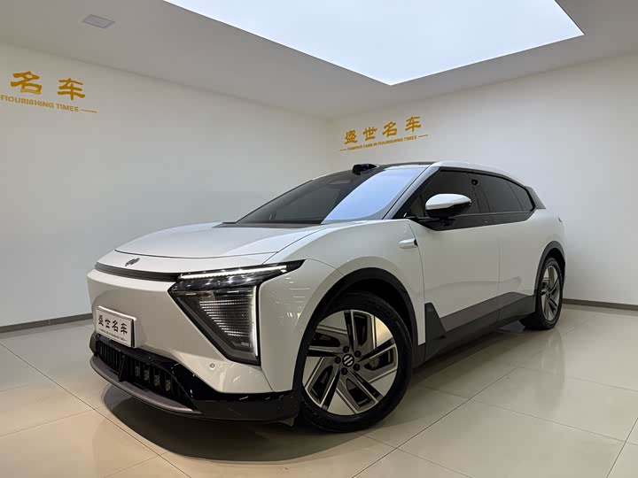 Фото 1 - HiPhi Y