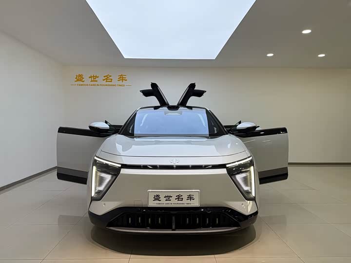 Фото 15 - HiPhi Y