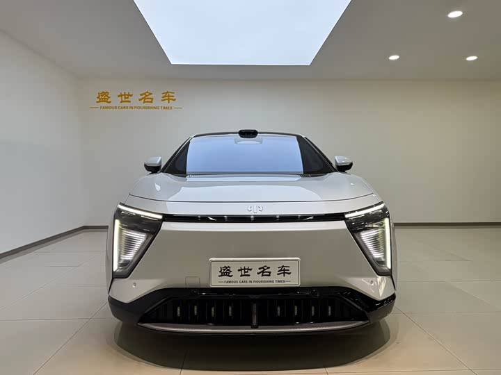 Фото 2 - HiPhi Y