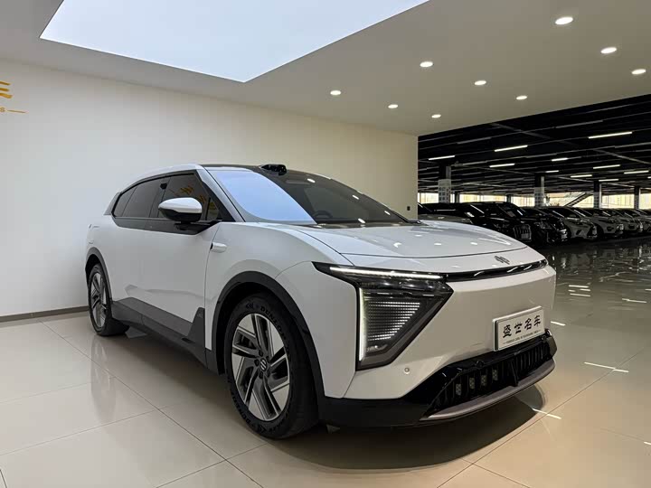 Фото 3 - HiPhi Y