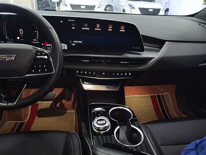 Фото 13 - Cadillac GT4