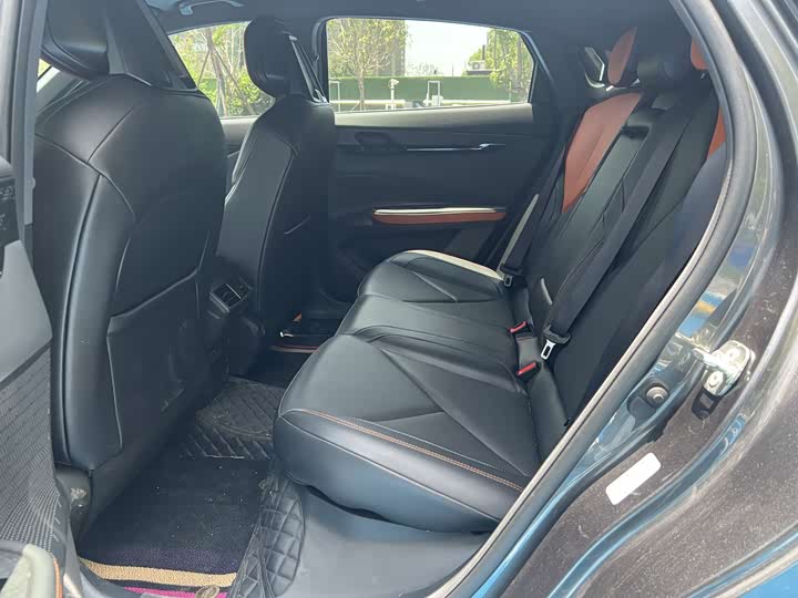 Фото 8 - Changan UNI-V