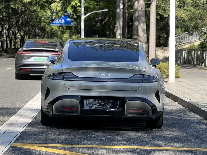 Фото 4 - Xiaomi SU7