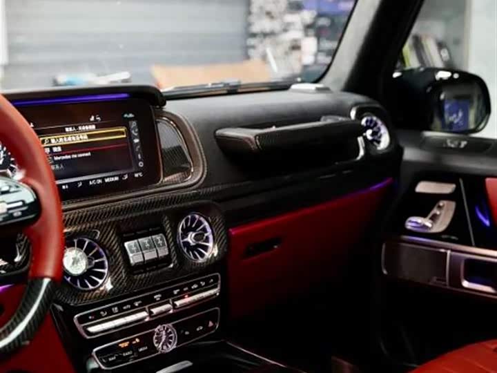 Фото 14 - Mercedes-Benz G-Class AMG