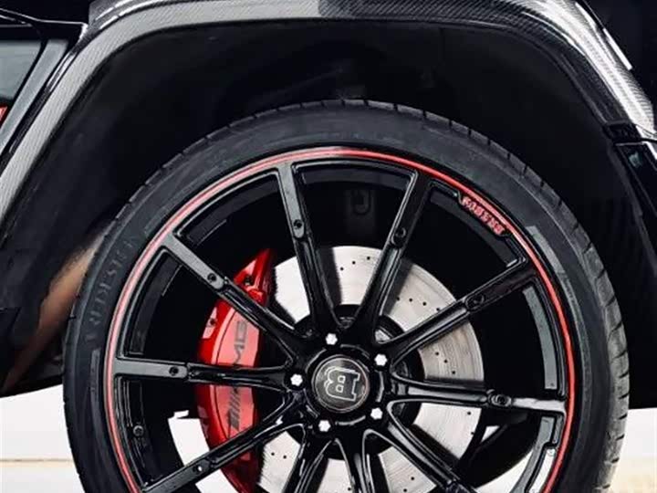 Фото 16 - Mercedes-Benz G-Class AMG