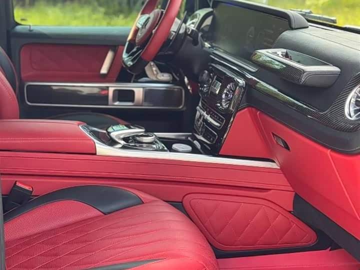 Фото 9 - Mercedes-Benz G-Class AMG