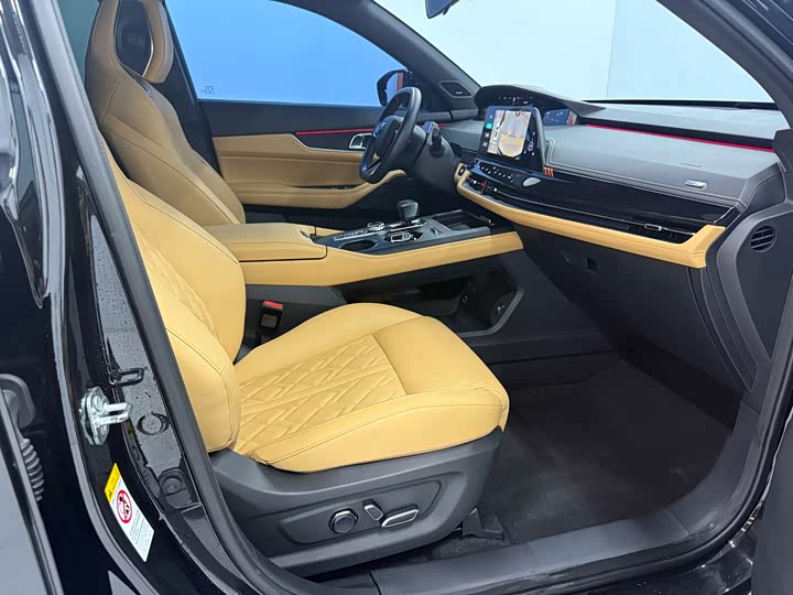 Фото 18 - Changan UNI-K