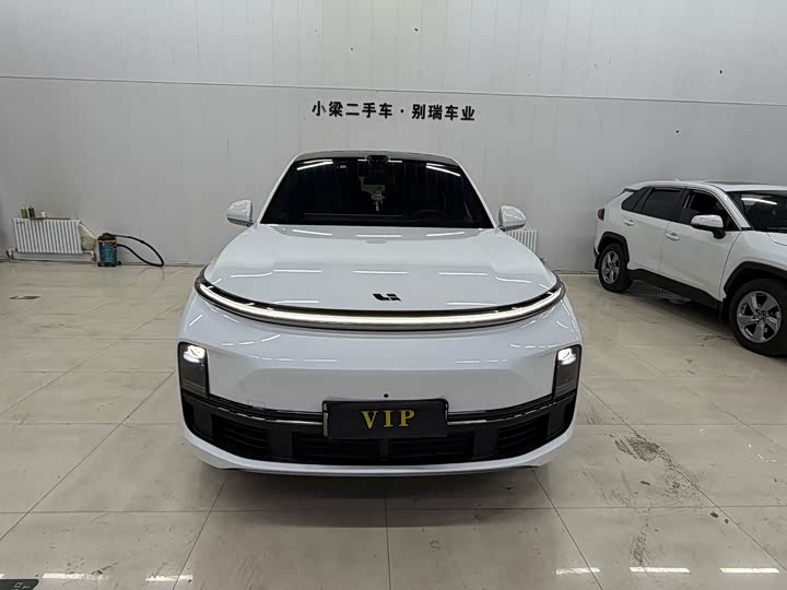 Фото 8 - LiXiang L8