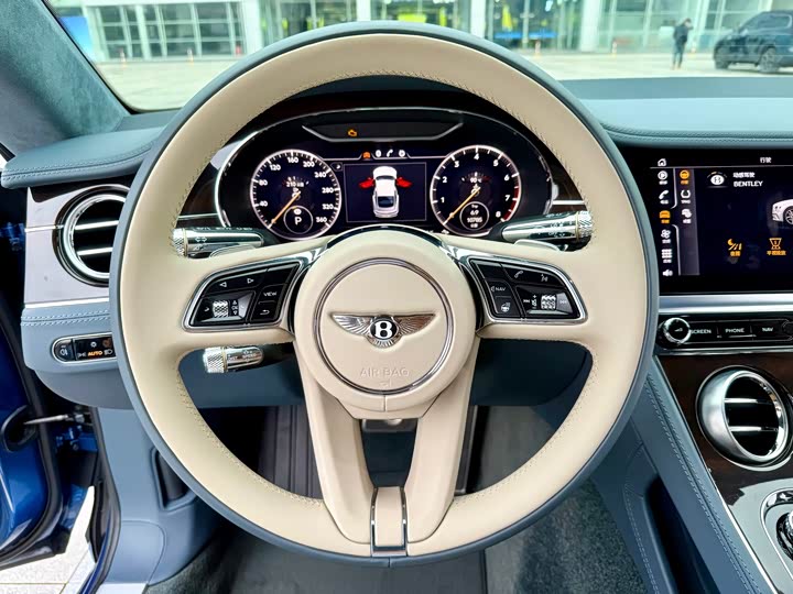 Фото 19 - Bentley Continental GT