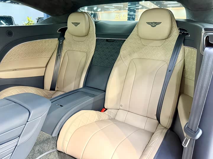 Фото 8 - Bentley Continental GT