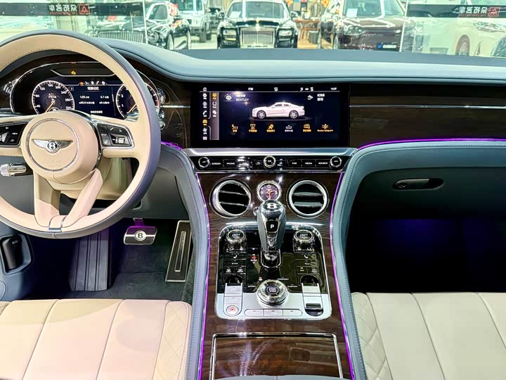 Фото 9 - Bentley Continental GT