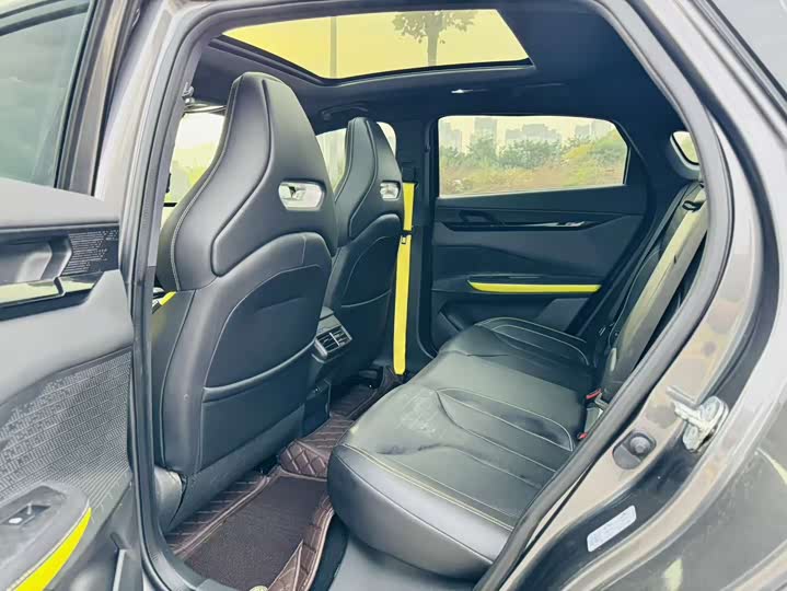 Фото 6 - Changan UNI-V