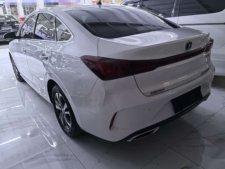 Фото 4 - Changan Eado Plus