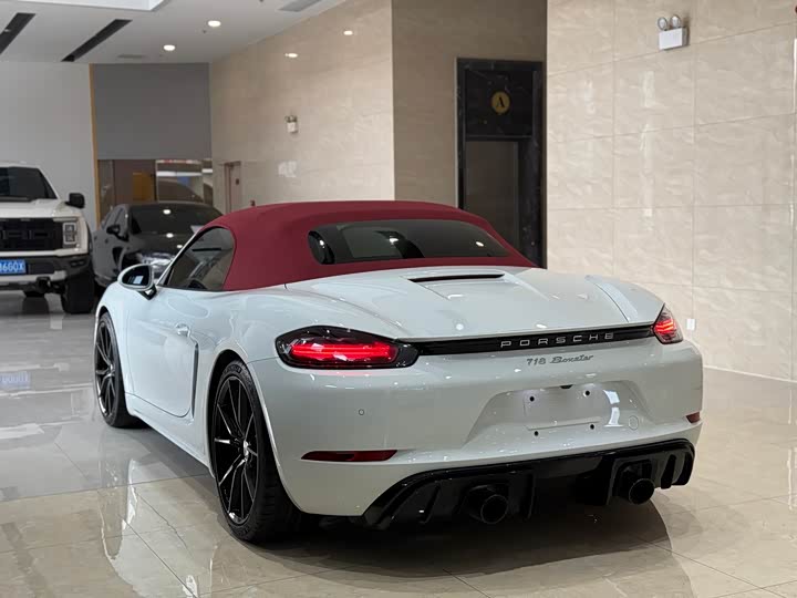 Фото 14 - Porsche 718