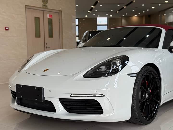 Фото 4 - Porsche 718