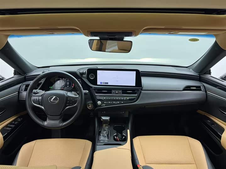 Фото 4 - Lexus ES