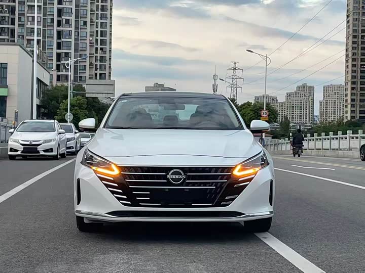 Фото 2 - Nissan Teana