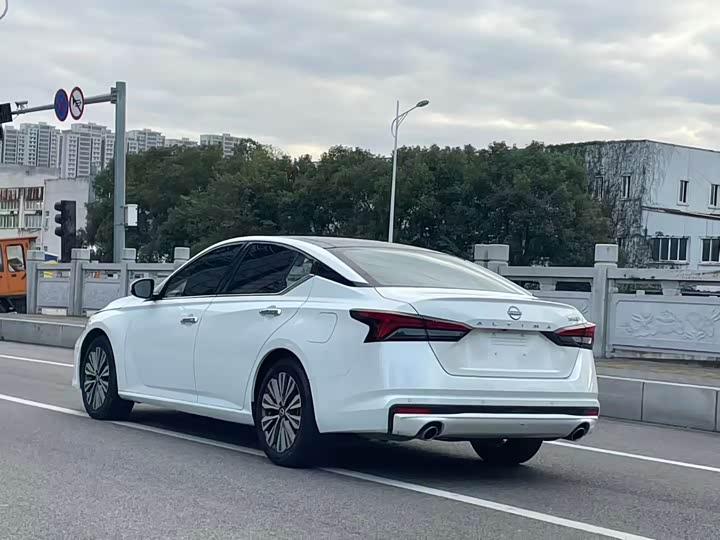 Фото 6 - Nissan Teana