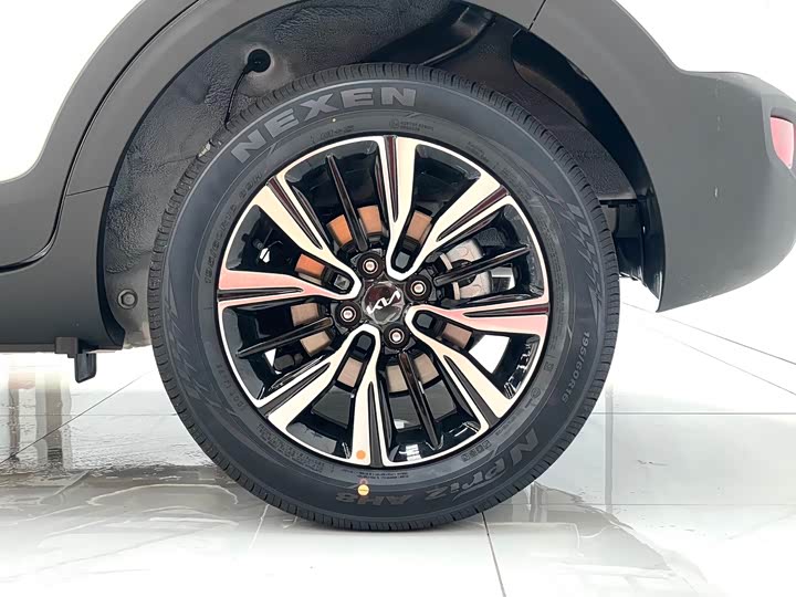 Фото 14 - Kia KX1