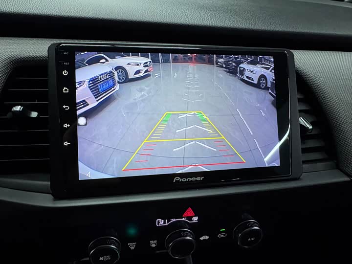 Фото 13 - Honda Life