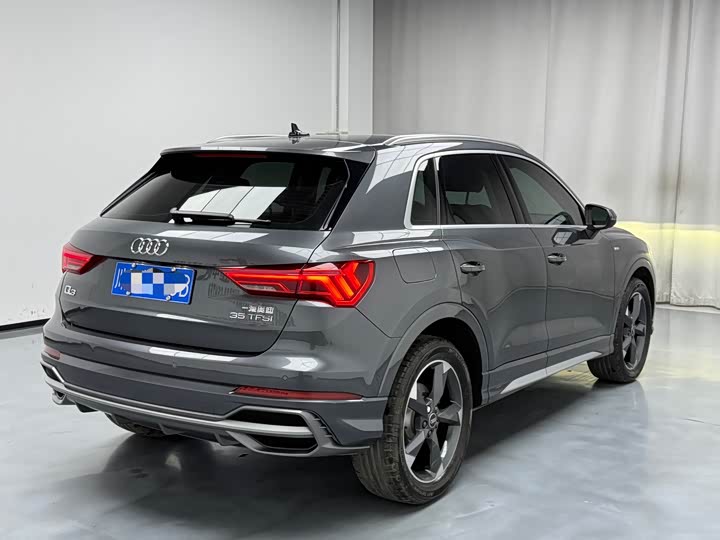 Фото 13 - Audi Q3