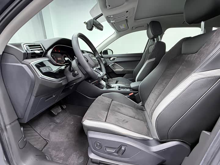 Фото 5 - Audi Q3