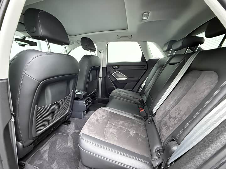 Фото 7 - Audi Q3