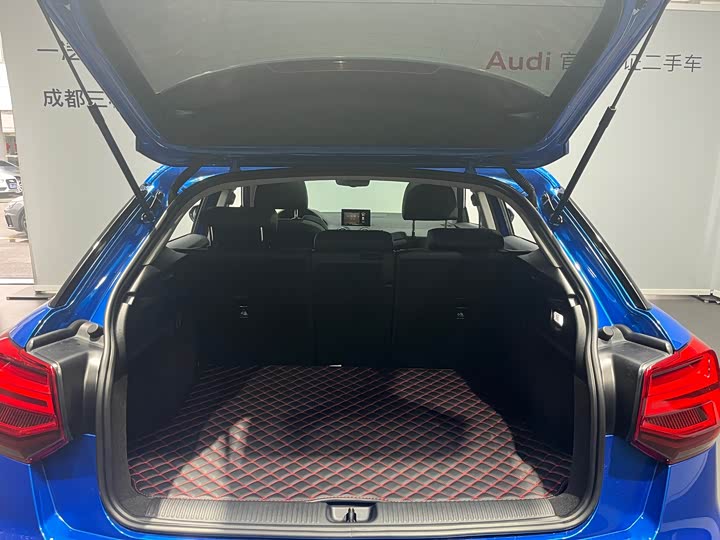Фото 7 - Audi Q2L