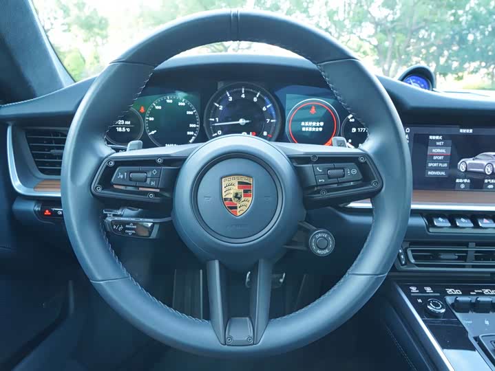 Фото 12 - Porsche 911